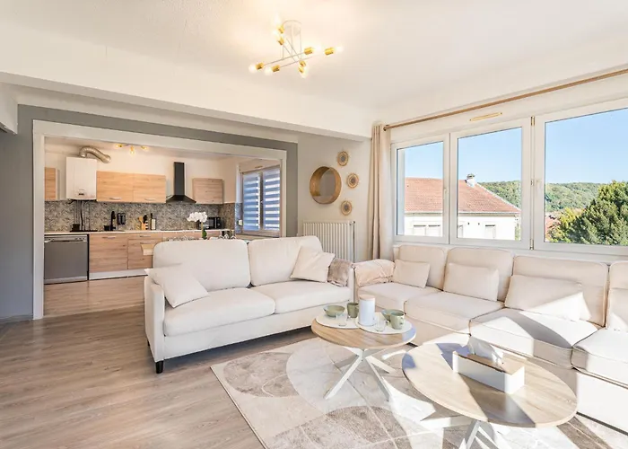 B&B Lucie - 2 Sdb - Balcon - Parking - Wifi Joeuf