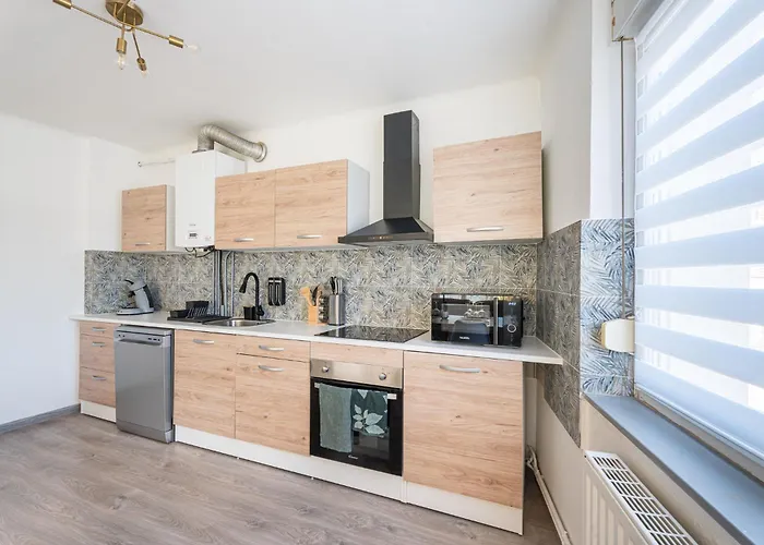 B&B Lucie - 2 Sdb - Balcon - Parking - Wifi